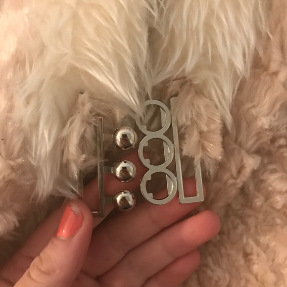 Coat - Picture 6 of 8